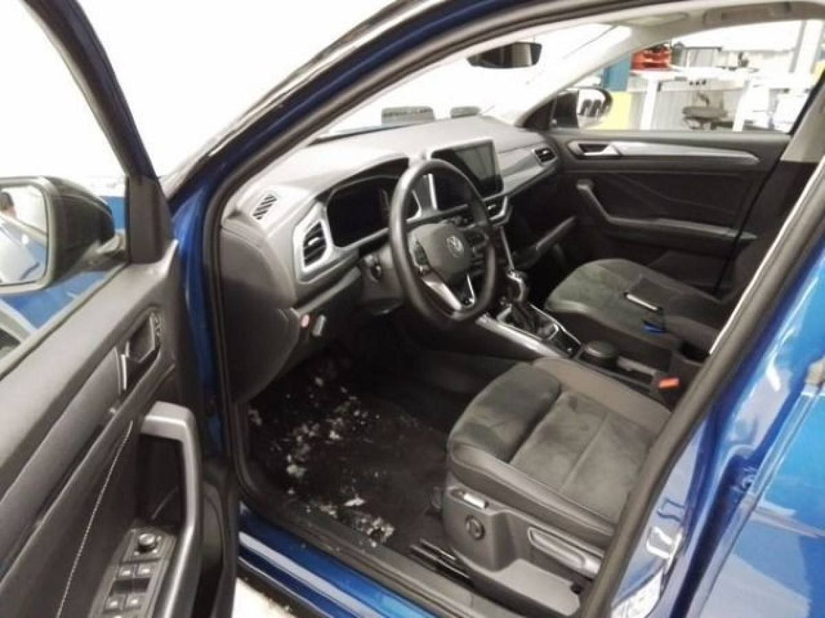Thumb 2: Volkswagen T-Roc 1.5 TSI DSG STYLE STDHZG AHK KAMERA NAVI