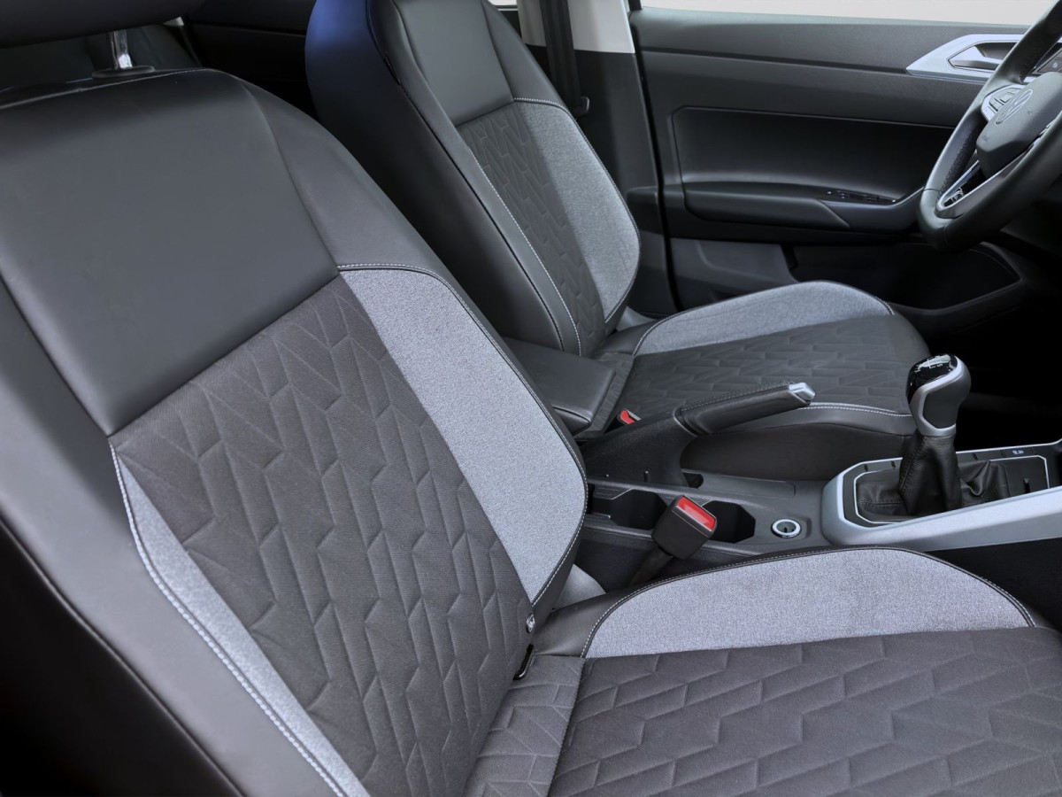 Thumb 15: Volkswagen Polo 1.0 MPI GOAL NAVI IQ.LIGHT PDC SITZHZG