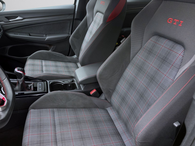 Bild 8: Volkswagen Golf GTI PDC DAB+ KLIMA LM17 LED+