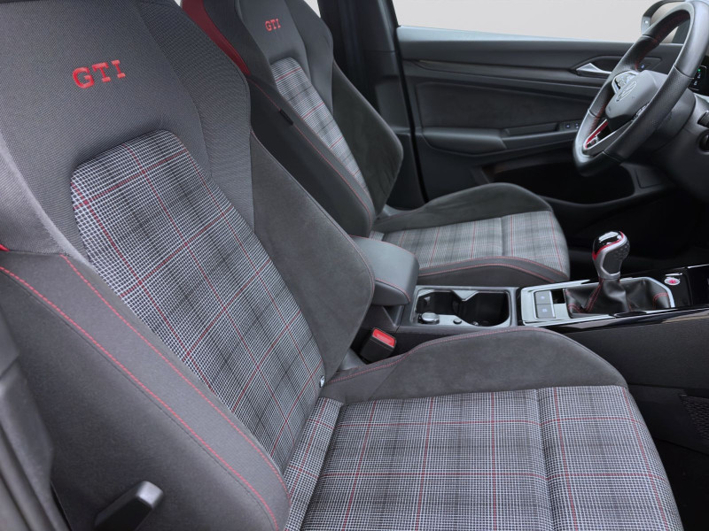 Bild 15: Volkswagen Golf GTI PDC DAB+ KLIMA LM17 LED+