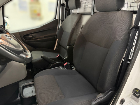 Ansicht 11 - Gebrauchtwagen Fahrzeug, Modell e-NV200 der Marke Nissan von Verkäufer Autohaus Wegener Berlin GmbH - Filiale Spandau