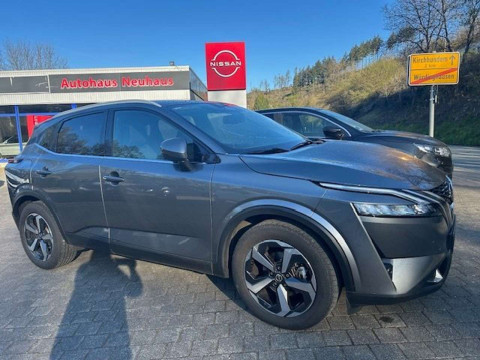 Automodell: Qashqai in der Farbe grau
