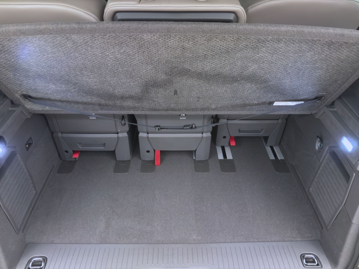 Thumb 3: Volkswagen T7 Multivan 75 Jahre Bulli 2,0 TDI Sofort Verfügbar