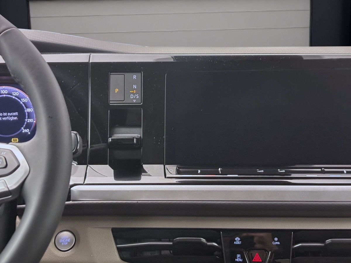 Thumb 13: Volkswagen T7 Multivan 75 Jahre Bulli 2,0 TDI Sofort Verfügbar