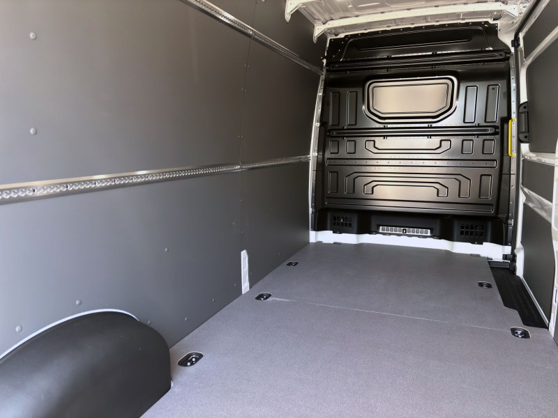 Bild 17: Volkswagen Crafter 35 Kasten HD Lang 2,0 TDI Automatik Sofort Verfügbar