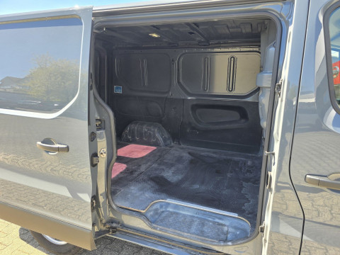 Ansicht 8 - Gebrauchtwagen Fahrzeug, Modell Primastar der Marke Nissan von Verkäufer Otto Hildebrandt Autohaus GmbH & Co. KG