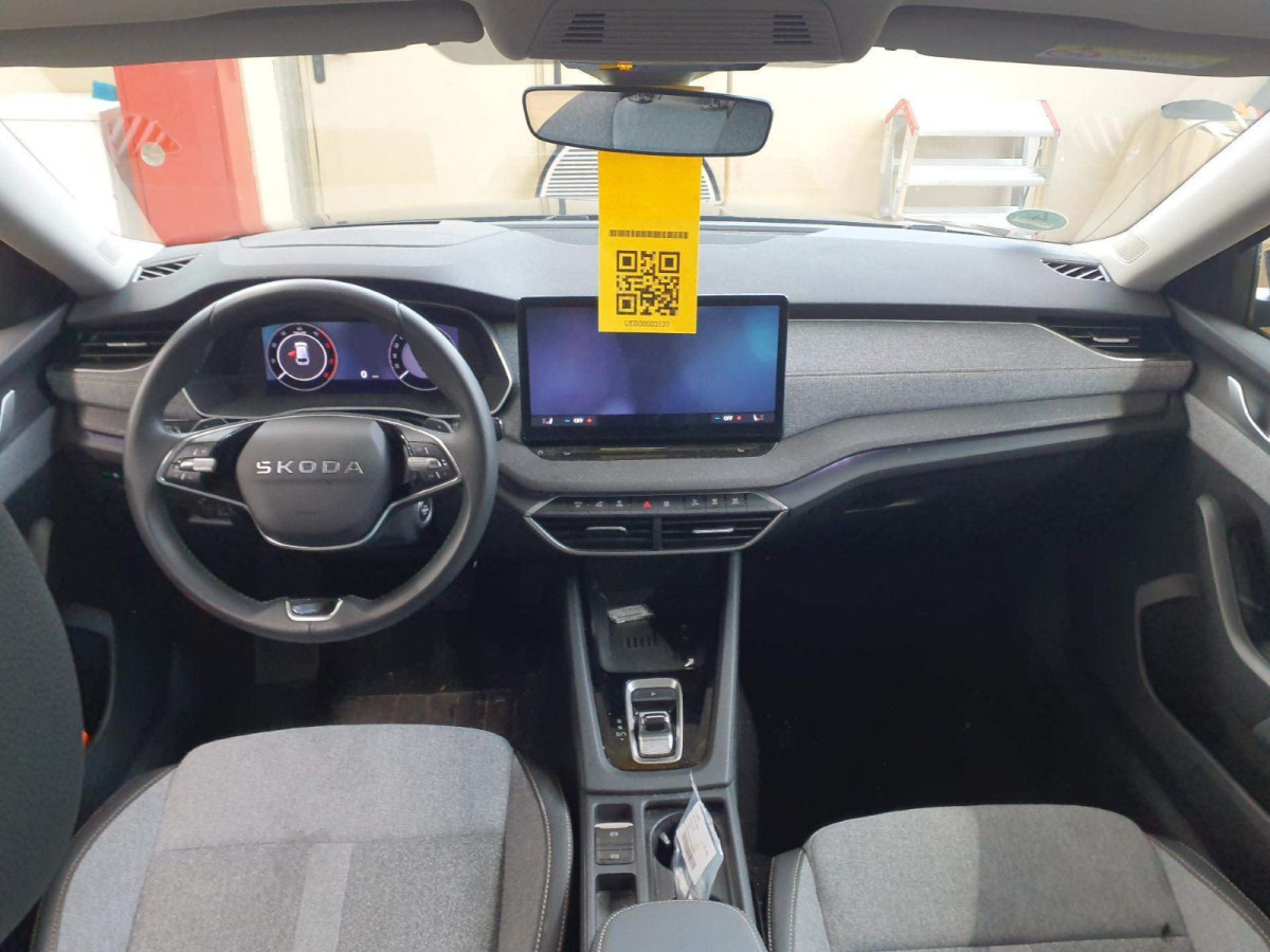 Thumb 3: Škoda Octavia Combi 2.0 TDI DSG TOUR PANO NAVI SITZHZG CANTON