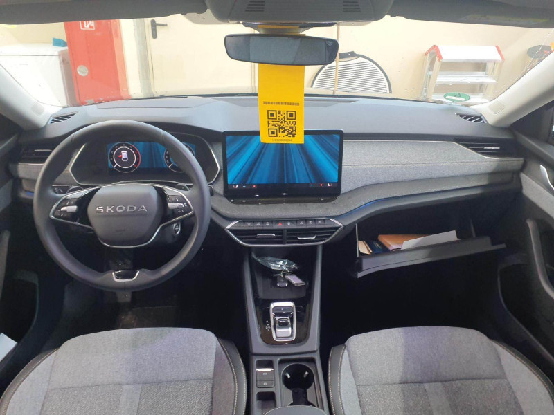 Bild 3: Škoda Octavia Combi 2.0 TDI DSG TOUR STDHZG PANO NAVI CANTON