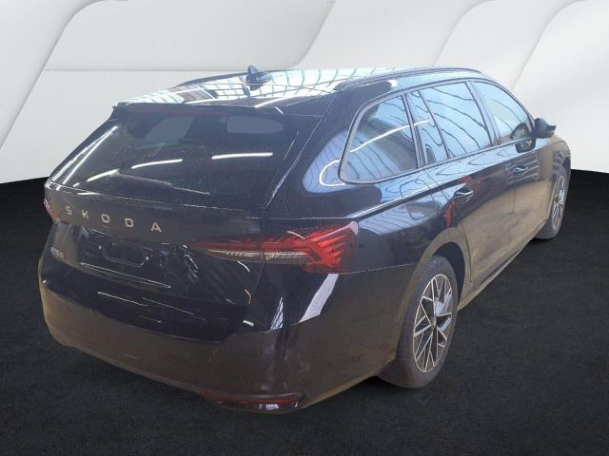 Thumb 1: Škoda Octavia Combi 2.0 TDI DSG TOUR STDHZG PANO NAVI CANTON