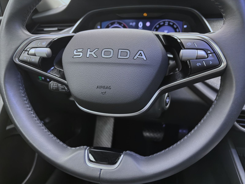 Bild 11: Škoda Octavia Combi 2.0 TDI DSG TOUR PANO NAVI 360° PDC