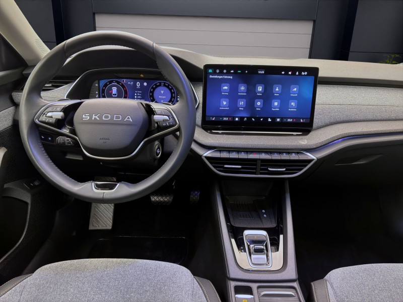 Bild 12: Škoda Octavia Combi 2.0 TDI DSG TOUR PANO NAVI 360° PDC