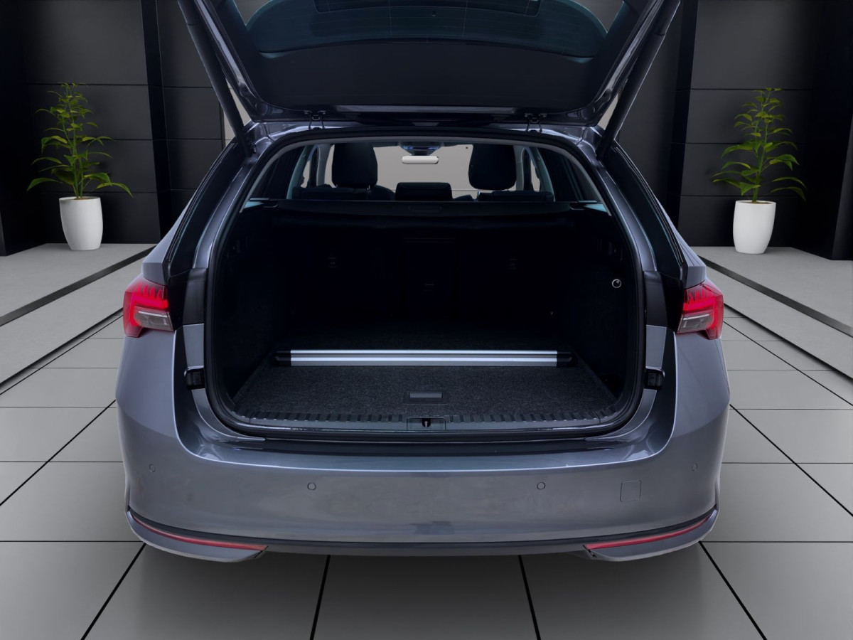 Thumb 3: Škoda Octavia Combi 2.0 TDI DSG TOUR PANO NAVI 360° PDC