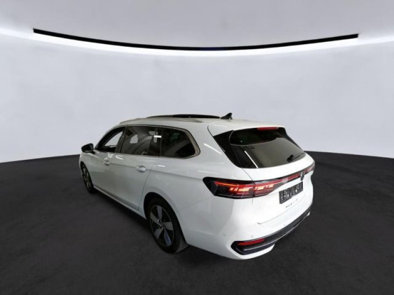 Bild 2: Volkswagen Passat Variant 2.0 TDI DSG ELEGANCE PANO STDHZG AHK NAVI