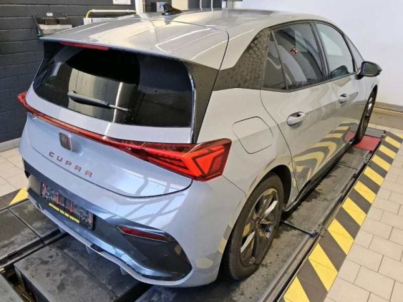 Bild 3: Cupra Born PDC KLIMA LED DAB+