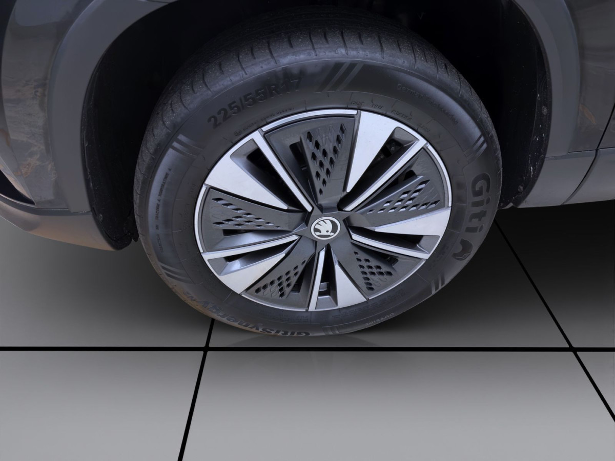 Thumb 7: Škoda Karoq 2.0 TDI DSG 4x4 TOUR AHK NAVI KAMERA SITZHZG