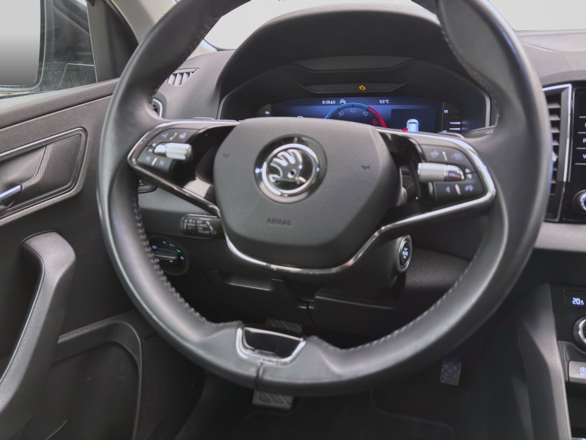 Thumb 11: Škoda Karoq 2.0 TDI DSG 4x4 TOUR AHK NAVI KAMERA SITZHZG