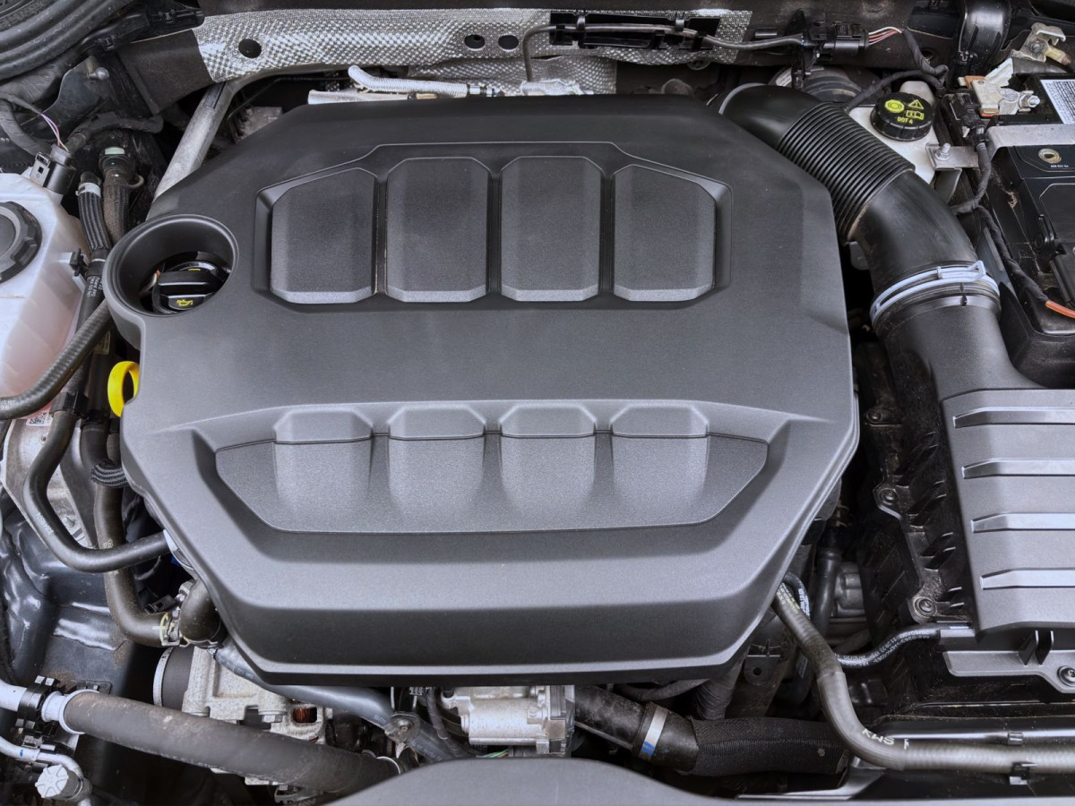 Thumb 17: Volkswagen Golf GTI NAVI PDC HARMAN SITZHZG LED