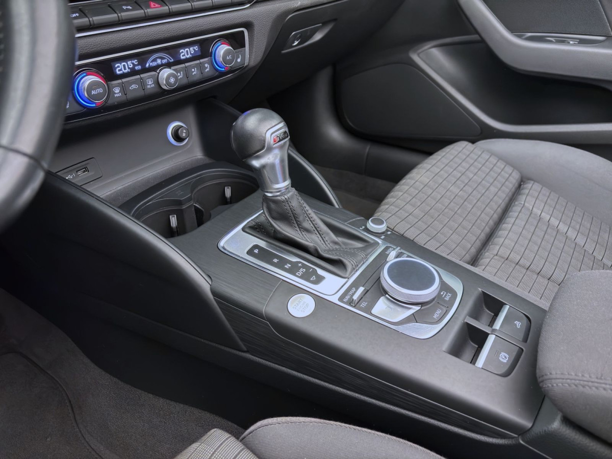 Thumb 13: Audi A3 Cabriolet 35 TFSI SPORT NAVI KAMERA AHK SITZHZG
