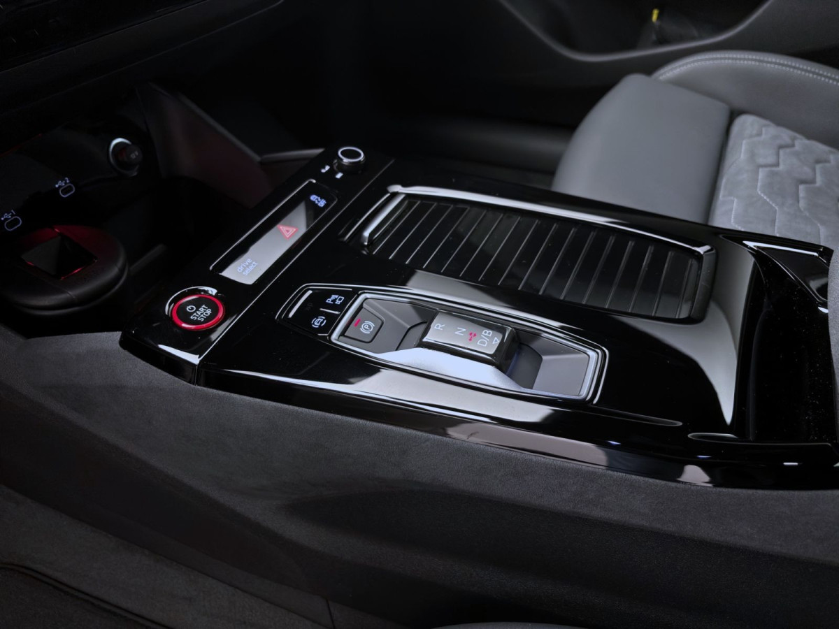 Thumb 13: Audi A6 Avant e-tron Q S LINE BUSINESS AHK B&O HUD LM21