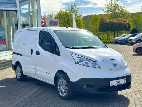 Automodell: e-NV200 in der Farbe weiß