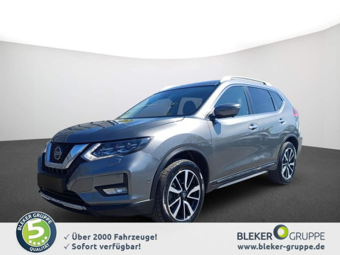 Automodell: X-Trail in der Farbe grau