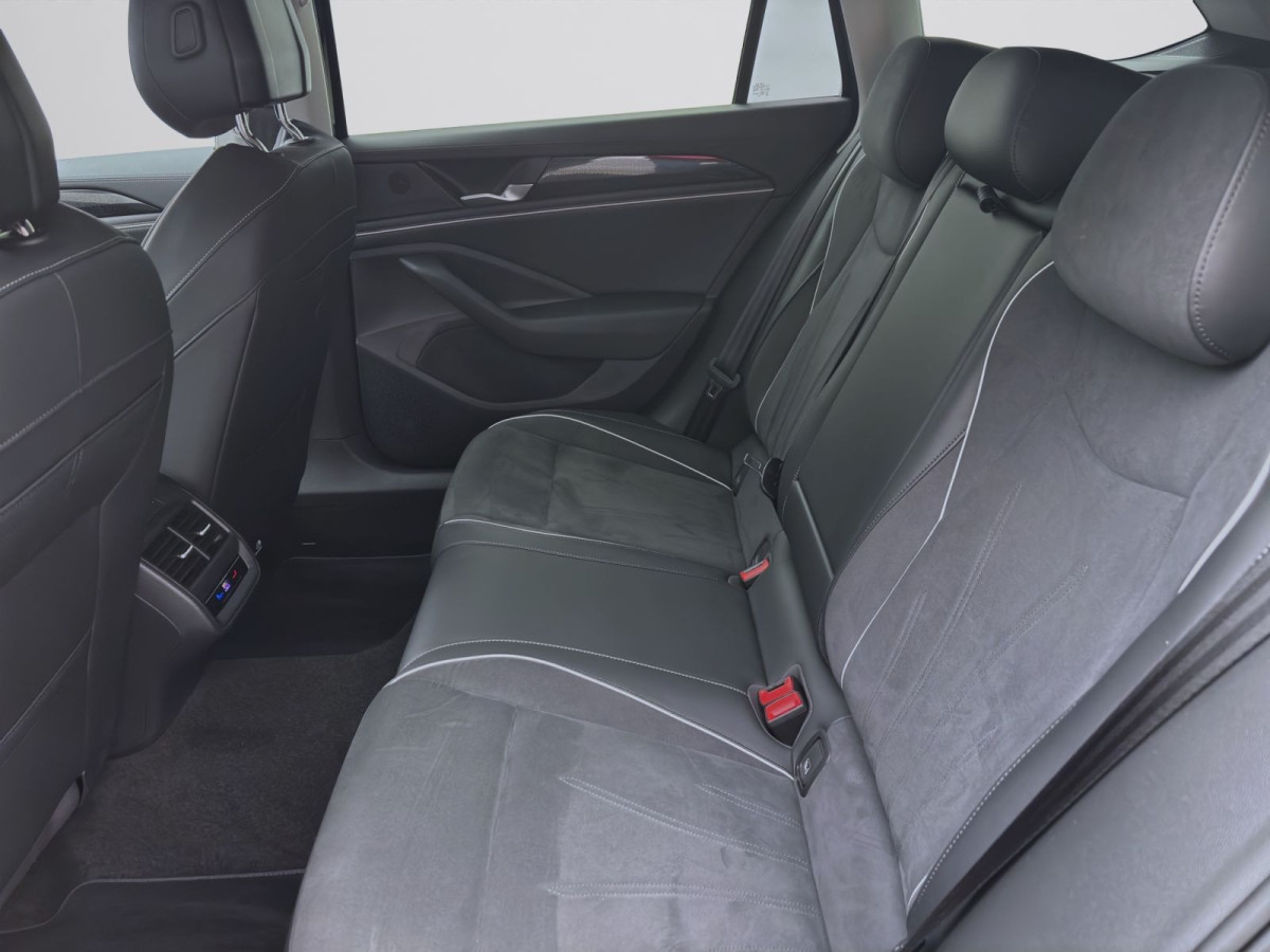 Thumb 15: Volkswagen Passat Variant 1.5 eTSI DSG BUSINESS AHK KAMERA NAVI PDC