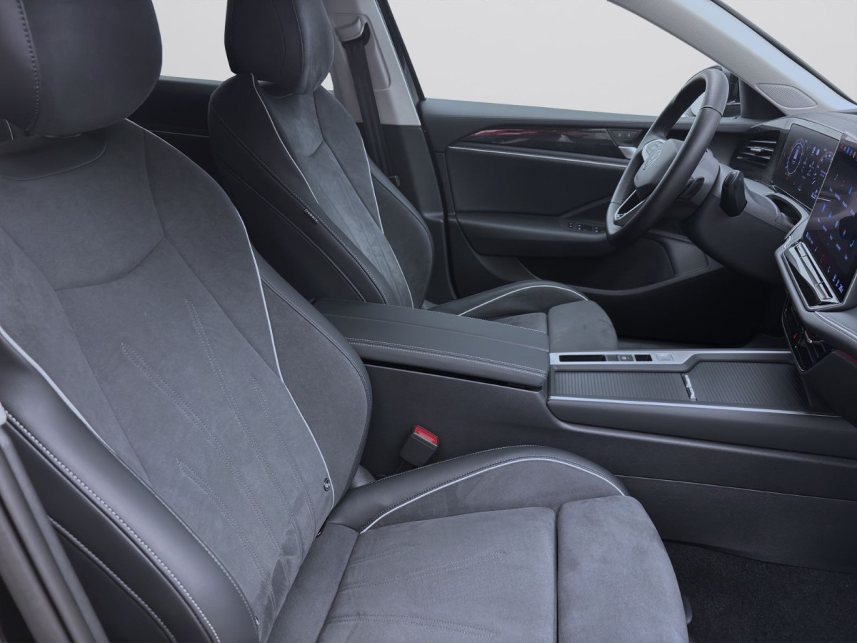 Thumb 16: Volkswagen Passat Variant 1.5 eTSI DSG BUSINESS AHK KAMERA NAVI PDC