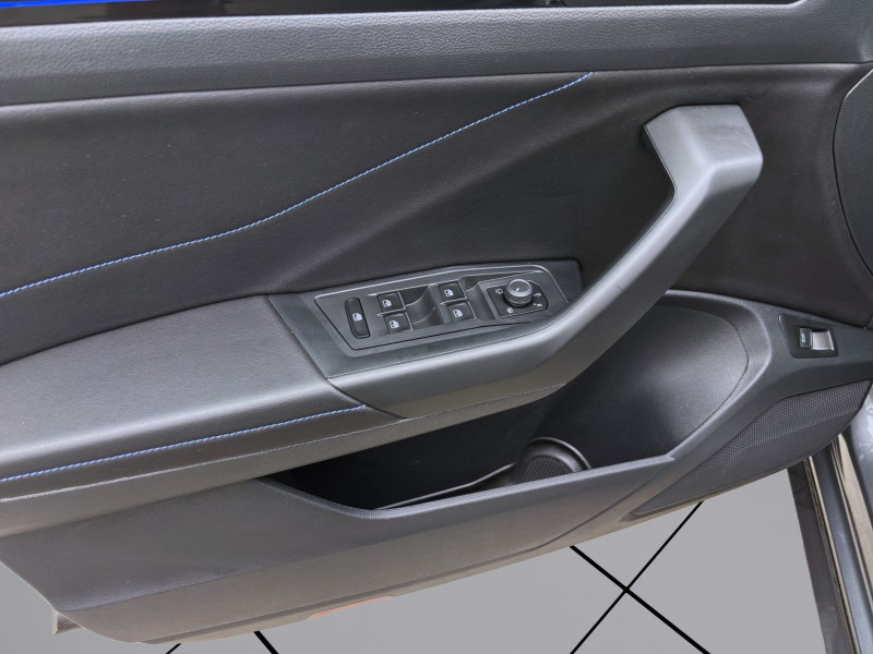 Bild 10: Volkswagen T-Roc 4M R PANO AHK KAMERA NAVI IQ.LIGHT