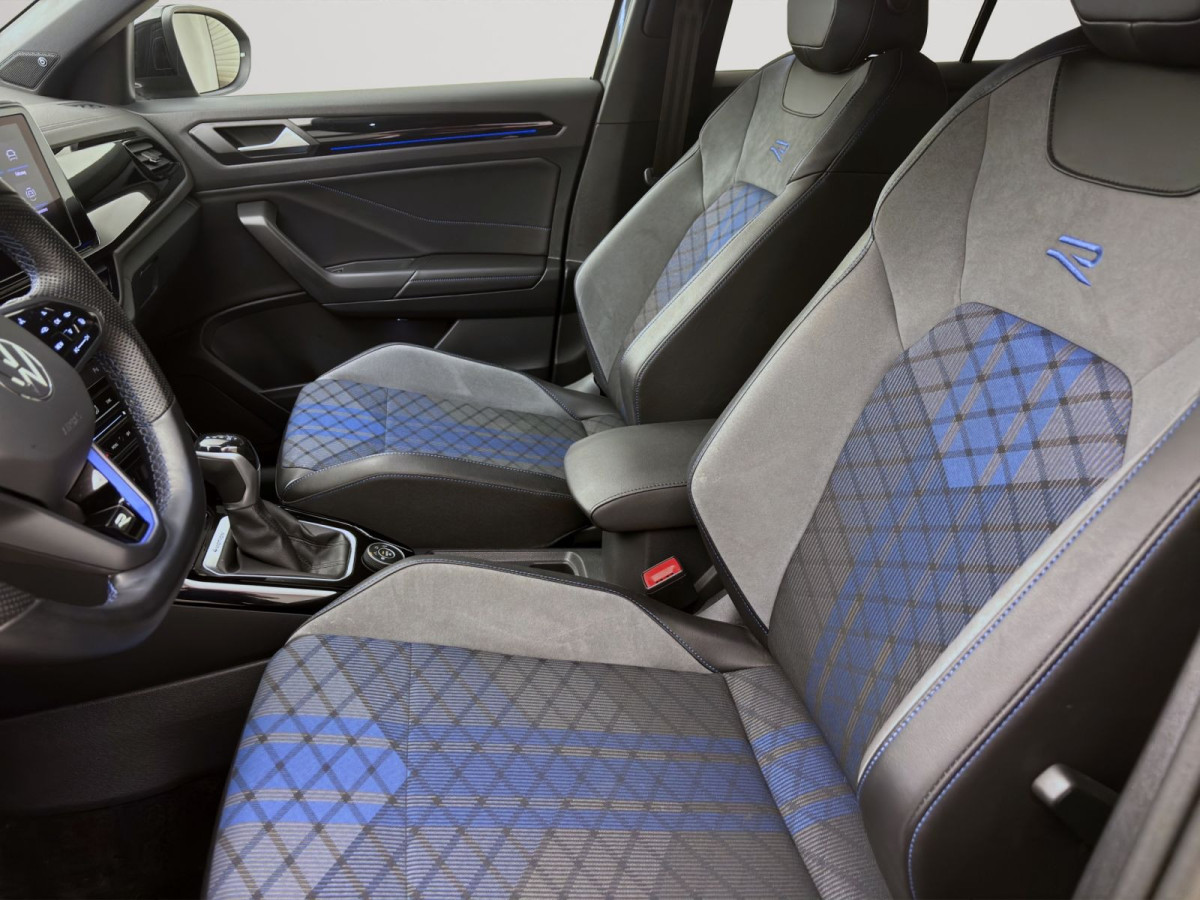 Thumb 9: Volkswagen T-Roc 4M R PANO AHK KAMERA NAVI IQ.LIGHT