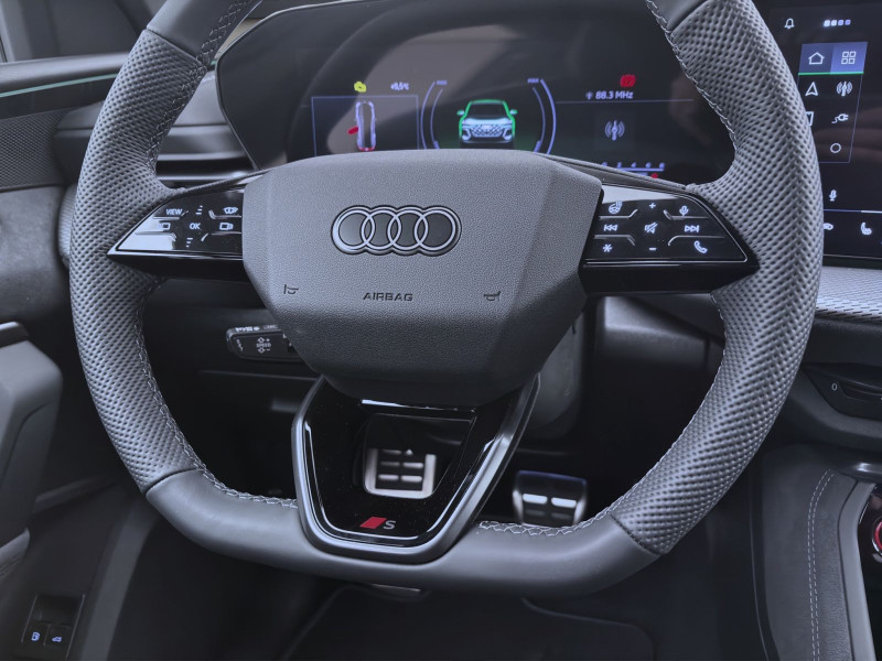 Bild 11: Audi Q5 SUV e-hybrid Q S LINE AHK PANO WR19 B&O LM20