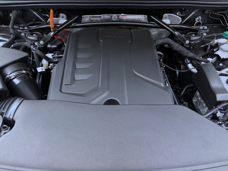 Bild 17: Audi Q5 SUV e-hybrid Q S LINE AHK PANO WR19 B&O LM20