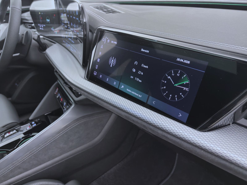 Bild 18: Audi Q5 SUV e-hybrid Q S LINE AHK PANO WR19 B&O LM20