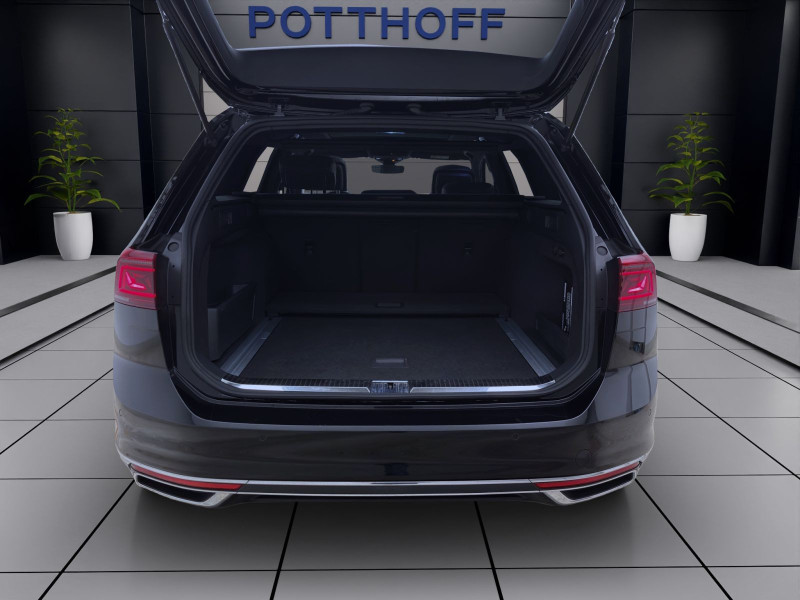 Bild 3: Volkswagen Passat Variant 2.0 TSI DSG 4M ELEGANCE STDHZG PANO AHK NAVI DCC