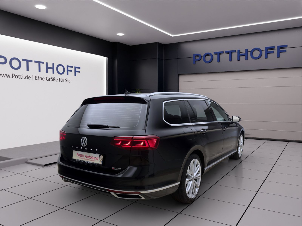 Thumb 4: Volkswagen Passat Variant 2.0 TSI DSG 4M ELEGANCE STDHZG PANO AHK NAVI DCC