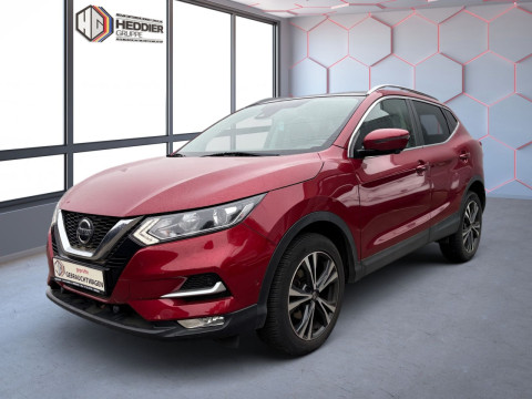 Automodell: Qashqai in der Farbe rot
