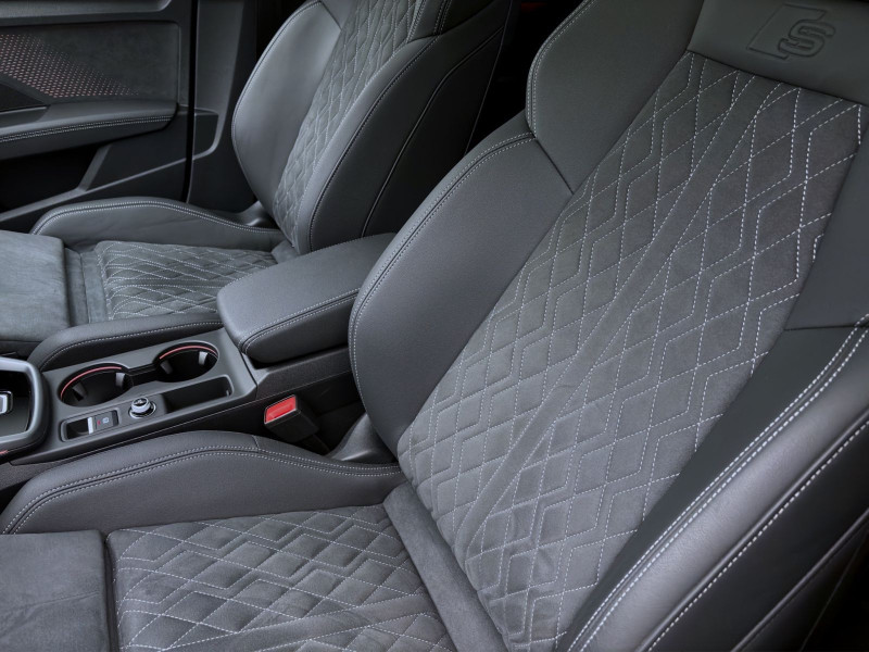 Bild 9: Audi S3 Sportback TFSI Q PANO NAVI+ KAMERA MATRIX