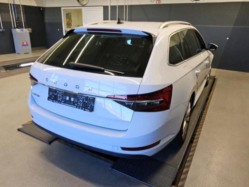 Bild 1: Škoda Superb Combi 2.0 TDI DSG STYLE NAVI KLIMA PDC SHZG