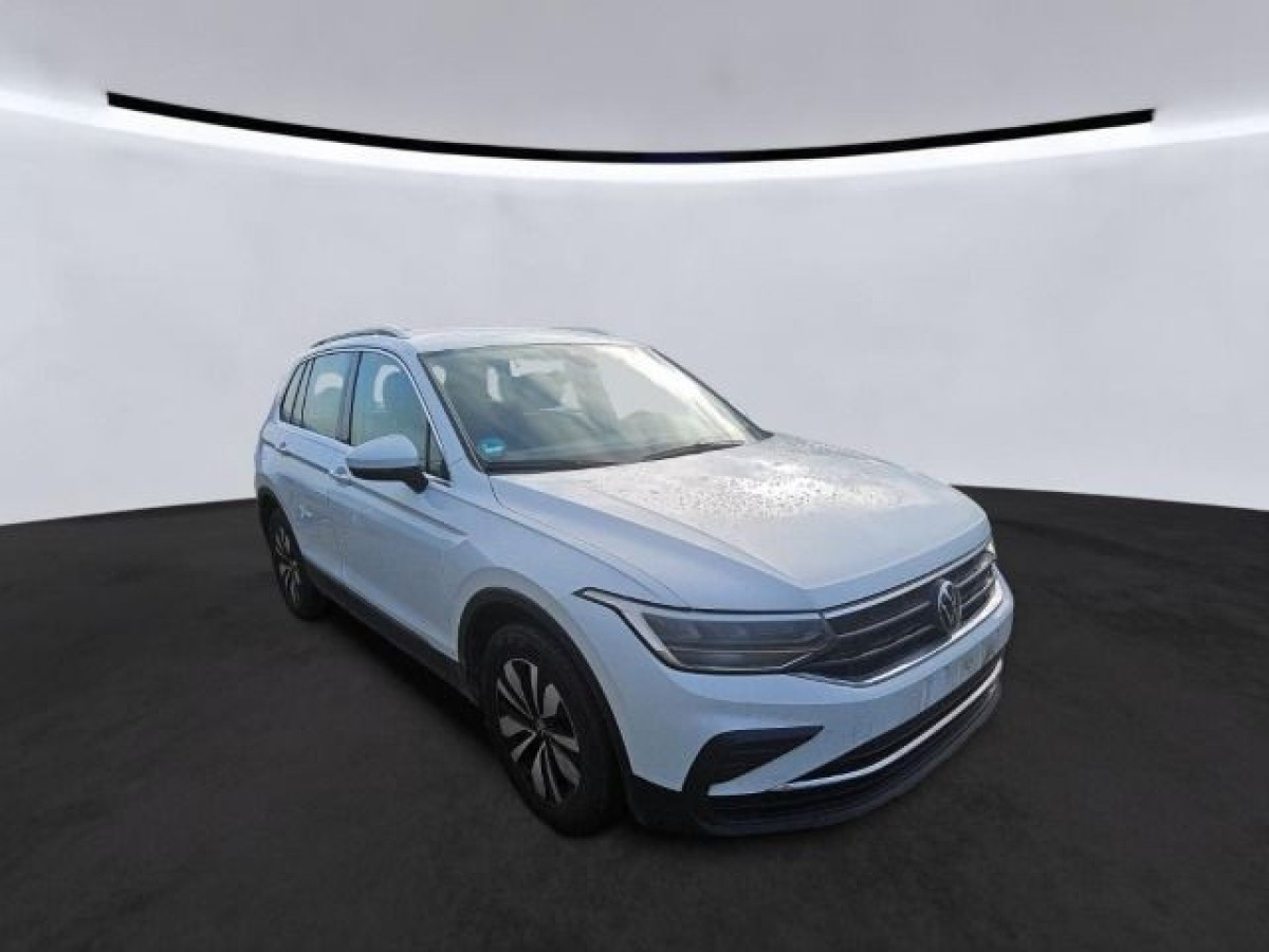Thumb 1: Volkswagen Tiguan 2.0 TDI DSG MOVE AHK NAVI KAMERA SITZHZG
