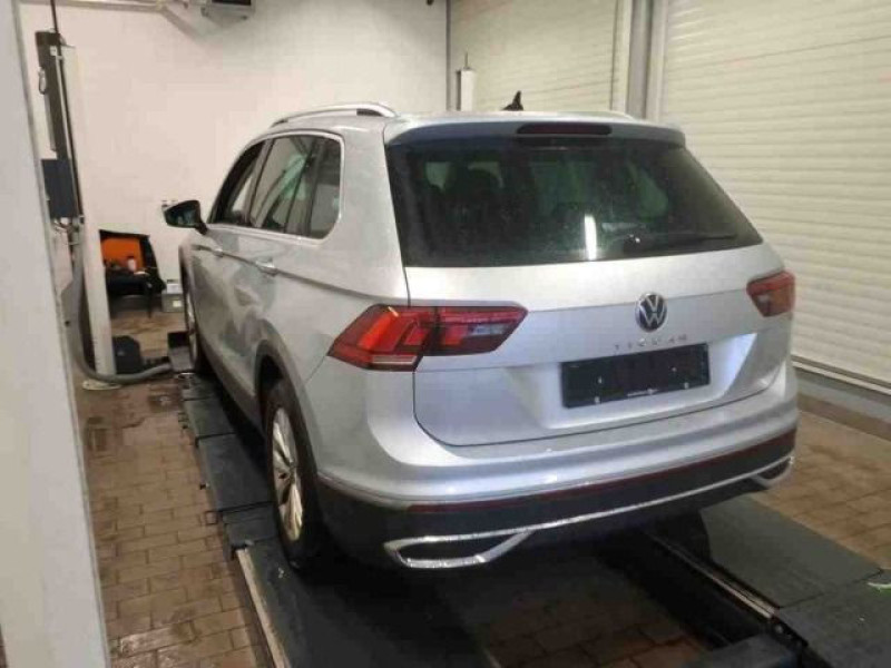 Bild 1: Volkswagen Tiguan 2.0 TDI DSG ELEGANCE