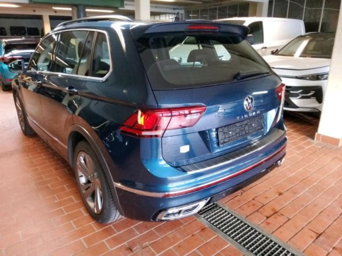 Thumb 1: Volkswagen Tiguan 2.0 TDI DSG R-LINE AHK KAMERA NAVI MATRIX