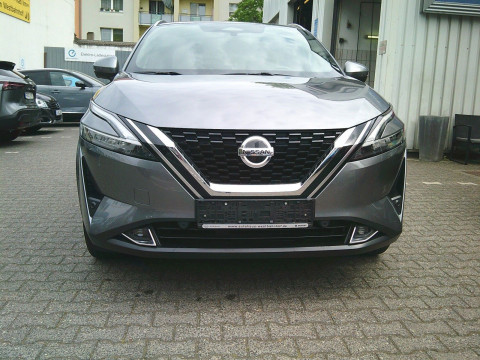 Automodell: Qashqai in der Farbe grau