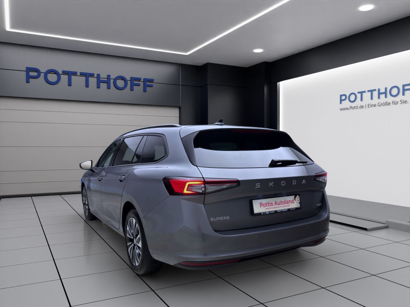 Bild 2: Škoda Superb Combi 2.0 TDI DSG 4x4 SELECTION AHK KAMERA NAVI PDC