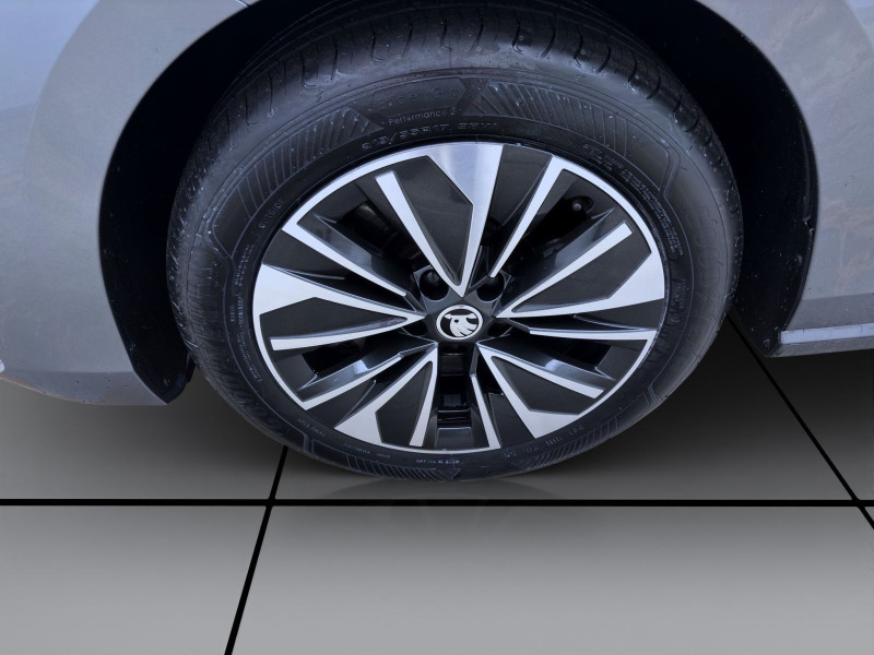 Bild 8: Škoda Superb Combi 2.0 TDI DSG 4x4 SELECTION AHK KAMERA NAVI PDC