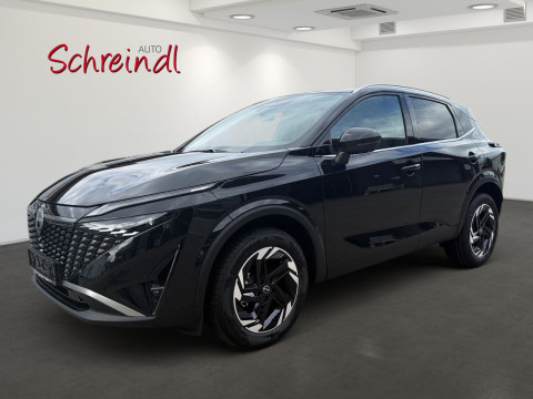 Automodell: Qashqai in der Farbe schwarz