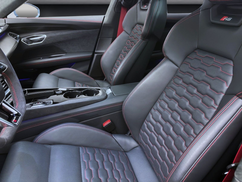 Bild 7: Audi e-tron GT Q RS PANO MATRIX NAVI B&O HuD