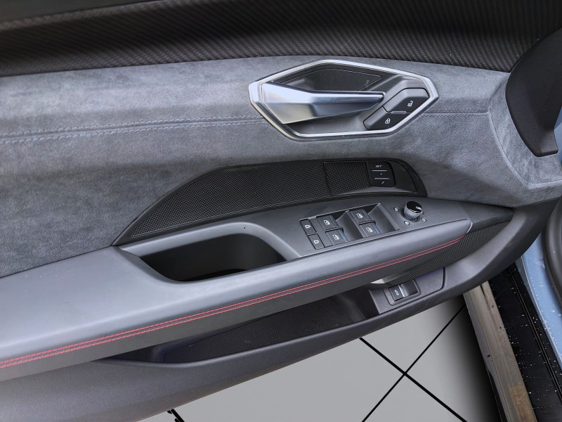 Bild 8: Audi e-tron GT Q RS PANO MATRIX NAVI B&O HuD