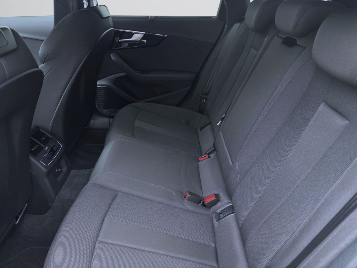 Thumb 15: Audi A4 Avant 40 TDI S LINE PANO NAVI+ KAMERA B&O
