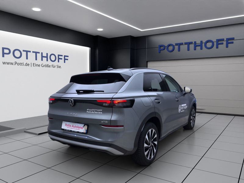Bild 4: Volkswagen T-Roc 1.5 eTSI DSG LIFE ACC AHK BLIND-SPOT LED KAMERA
