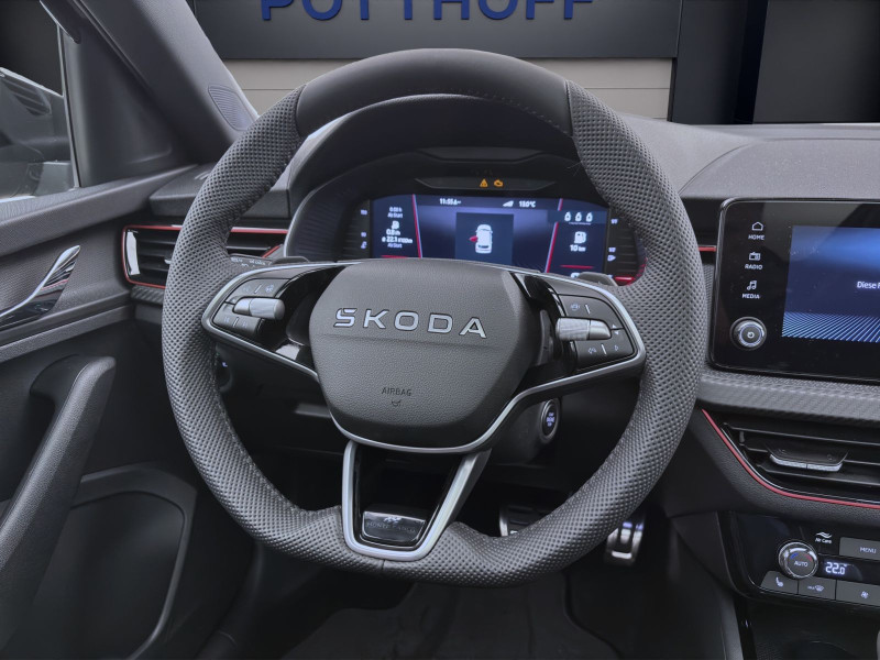 Bild 10: Škoda KAMIQ MONTE CARLO DSG PANO KAM LED SHZ 17" SMARTLINK