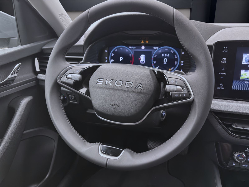Bild 10: Škoda SCALA SELECTION DSG NAV LED PDC WINTER+ SMARTL